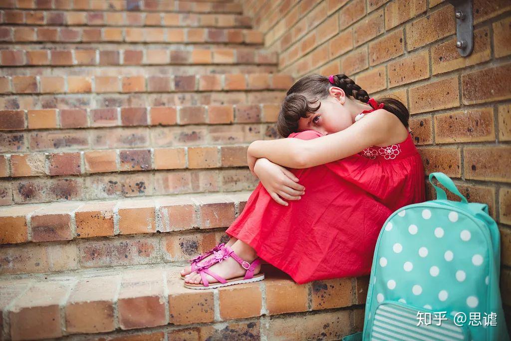 青少年儿童抑郁症的迹象和家庭照顾