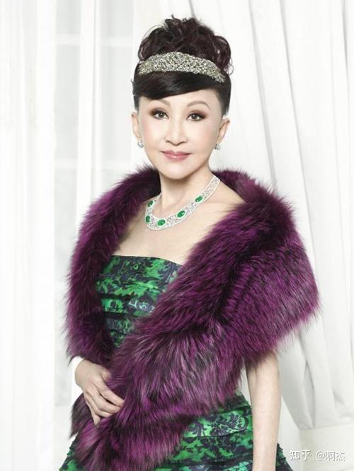 郑明明以"美"为生,被誉为"中国现代美妆开创者"