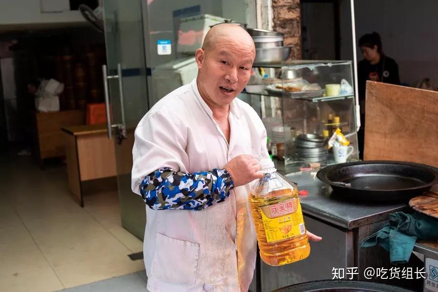 光头老板开的店真的都特别好吃吗