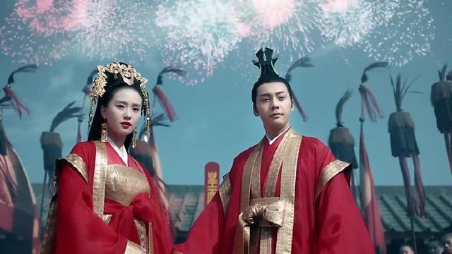 要慕容超向他称臣,并索要太乐的歌舞女,才肯放慕容超的妻子和母亲回国