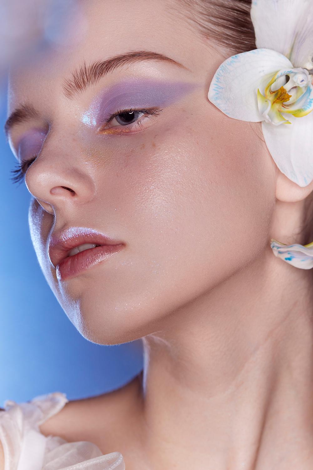 全球视野:文化和时尚潮流对妆品和妆容趋势的影响