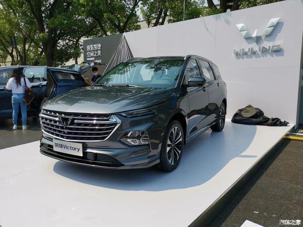 五菱全新mpv五菱凯捷正式亮相超高质感摆脱拉货印象