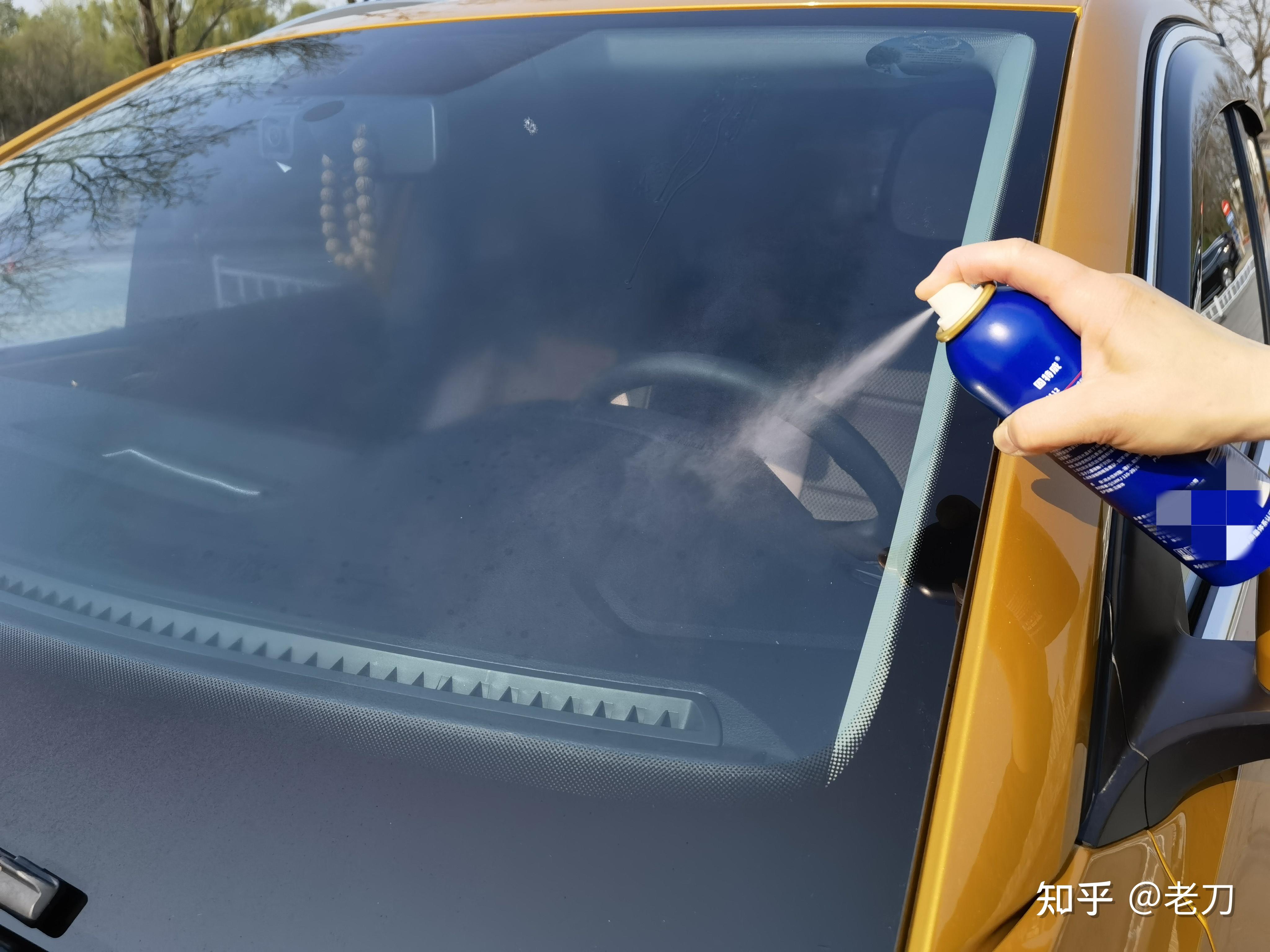 应对降雨天气,车窗玻璃镀膜