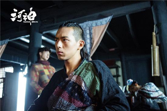 豆瓣评分7.9!《河神》"二度创作"获赞,惊悚ip如何创新改编