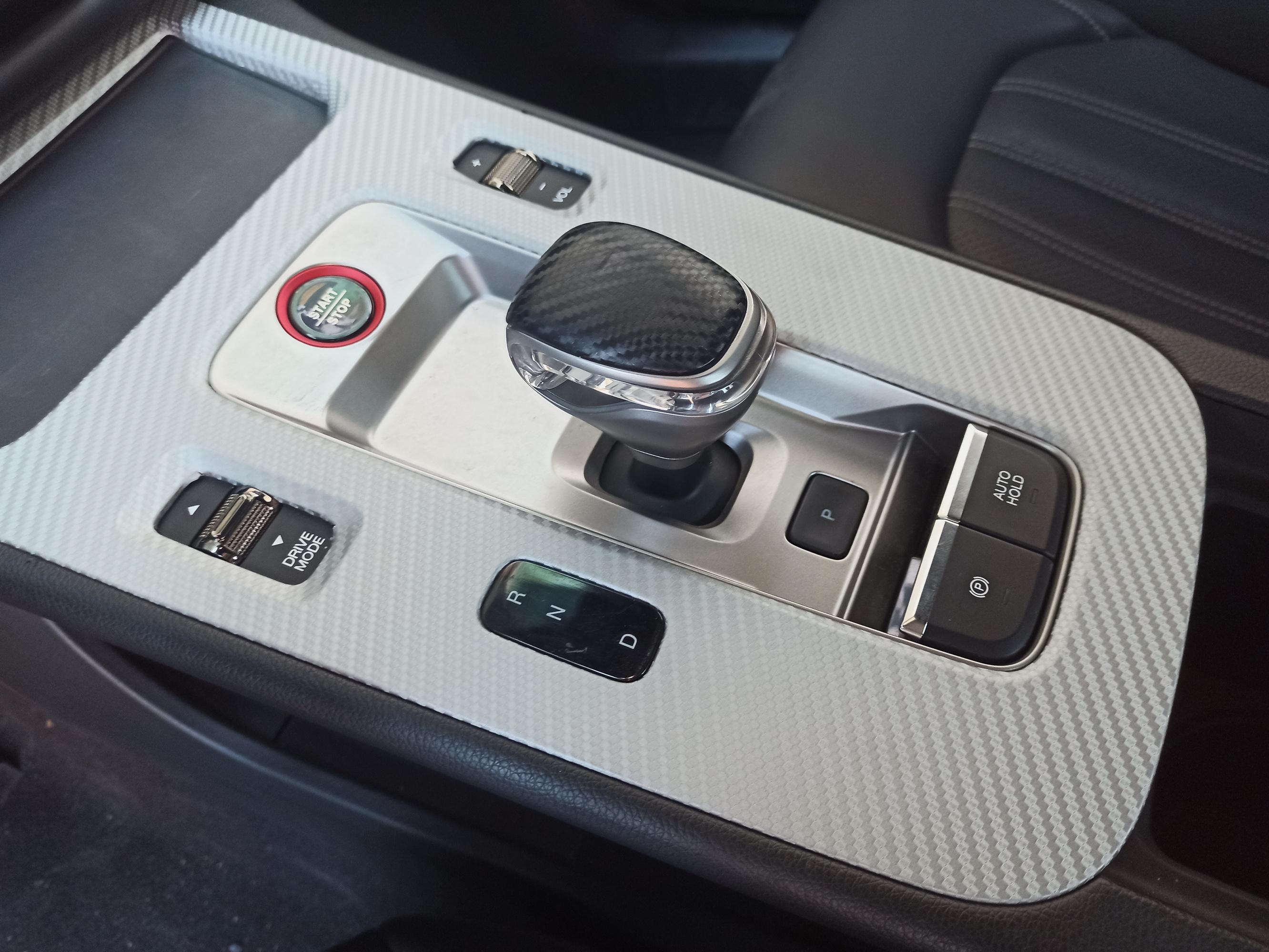 造型动感内饰科技感强广汽传祺empow55量产版抢先实拍