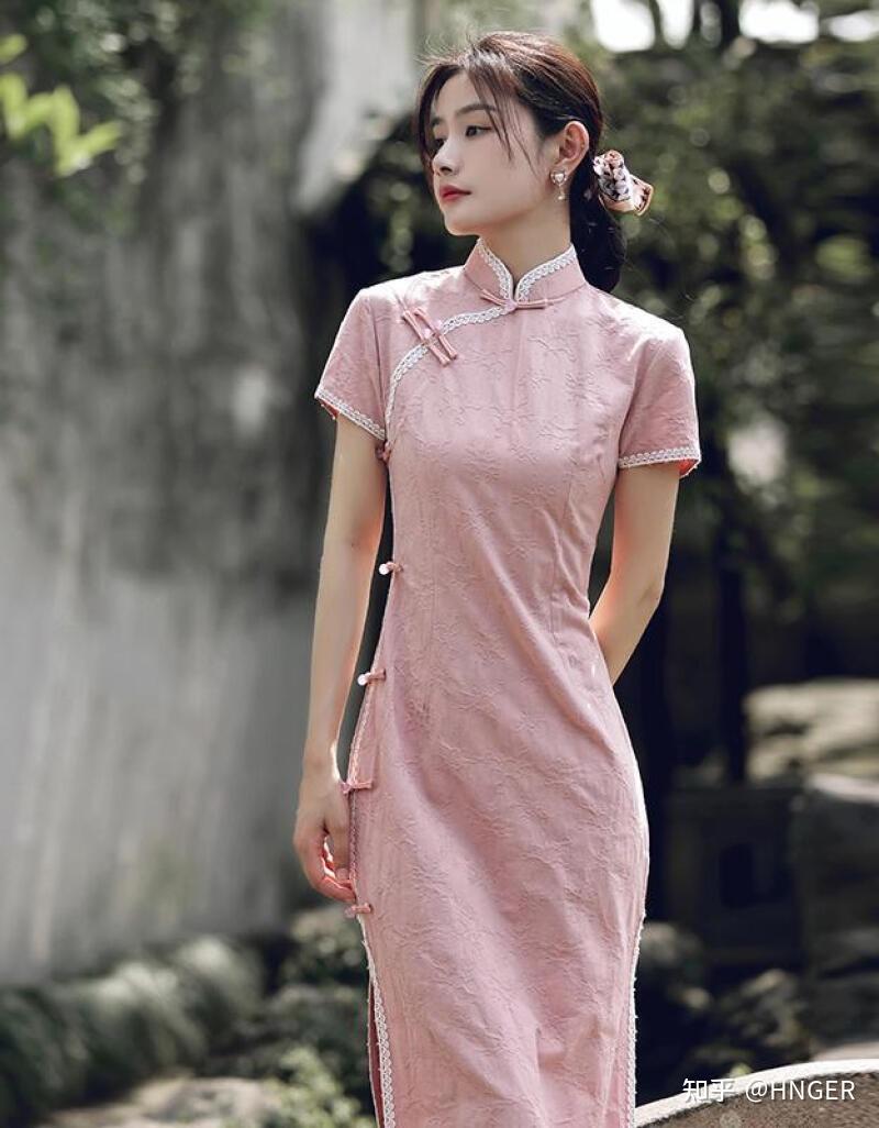 ⒊民国袄裙是如何演变成旗袍的