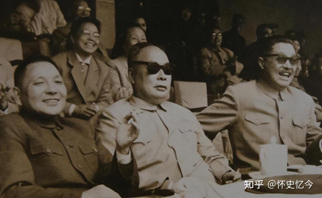 贺龙组建军事化足球队有多强?连胜14场国际赛,一跃成为亚洲第一 - 知乎