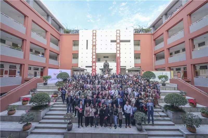 探校 | 带你从第一视角走进七中万达,中考620 分可选!