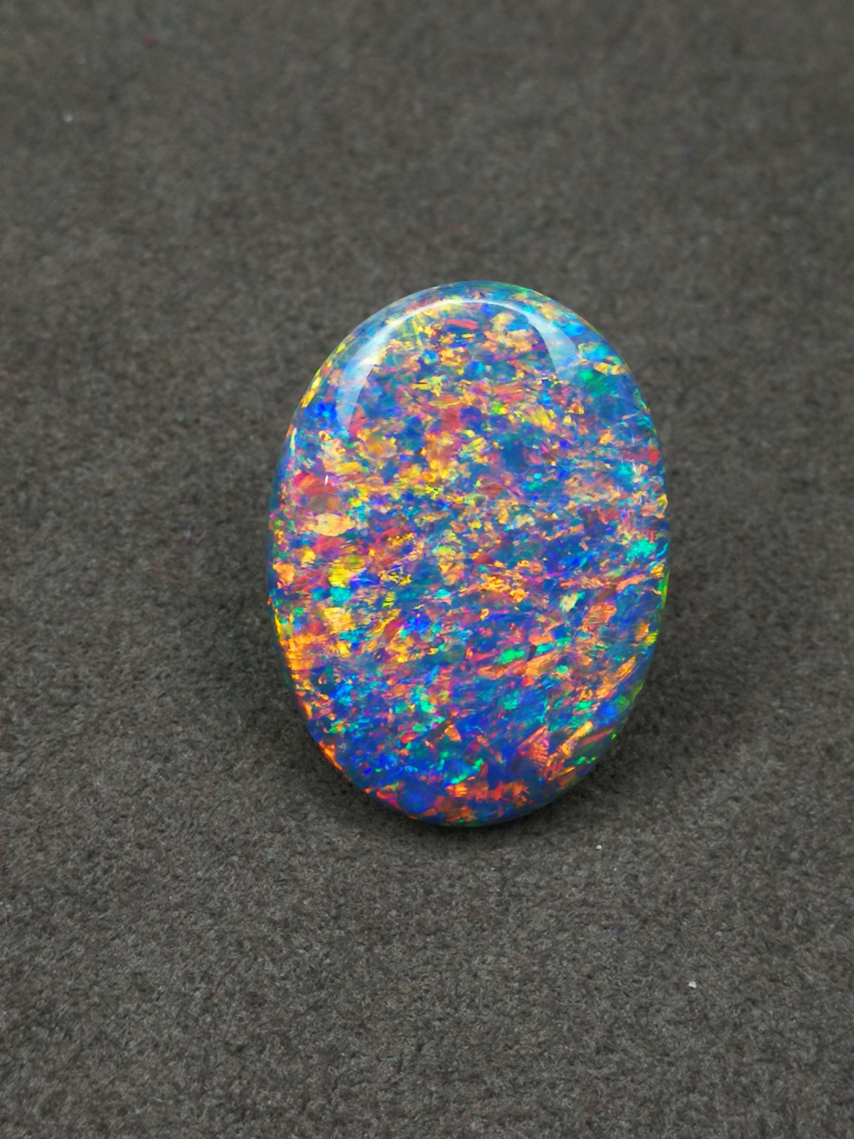 颜色,有时候不敢相信自己的眼睛,最近,朋友说突然欧泊好像悄悄的进入