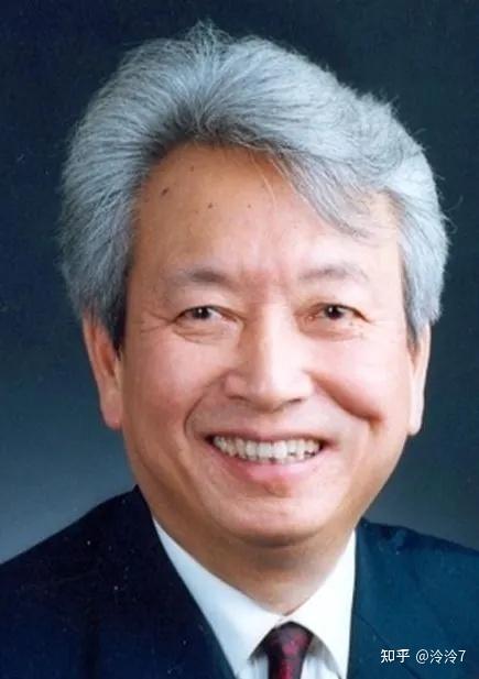 宫先仪院士(2001年当选)龚惠兴主要从事的研究领域是红外光电技术的