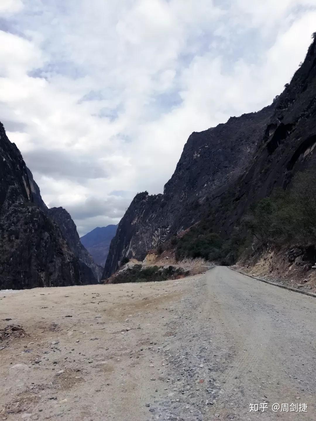 这样也行?(4200公里多少油钱)4200公里开车需要多久,(图34) 这样也行?(4200公里多少油钱)4200公里开车需要多久,(图34)