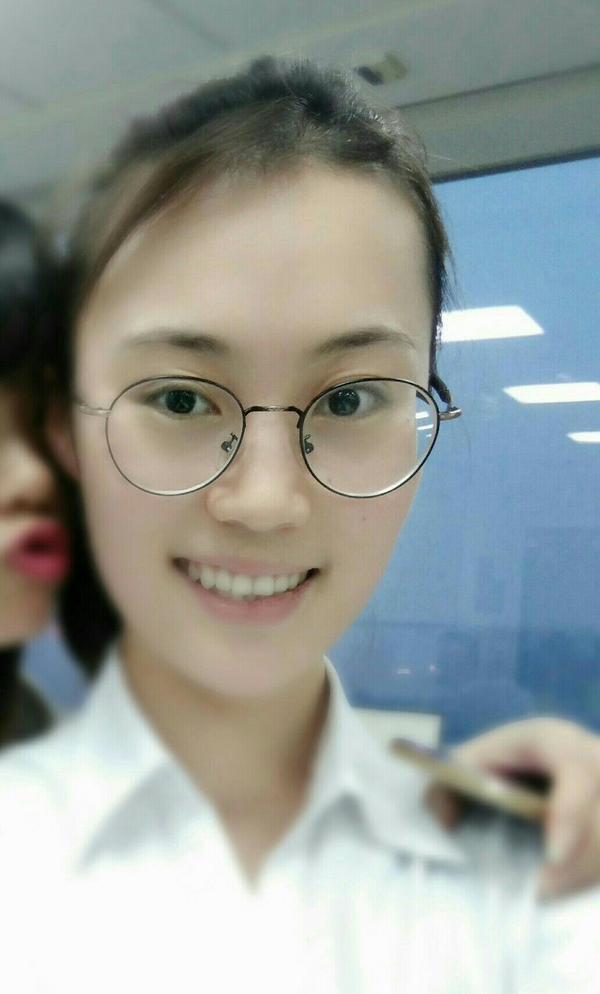 戴不戴眼镜对颜值的影响有多大?