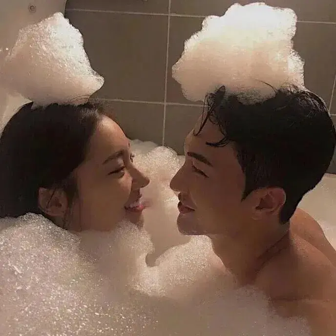 一些超级特别又好看的情侣头像,共190张-最好看的情侣头像动漫一人一半