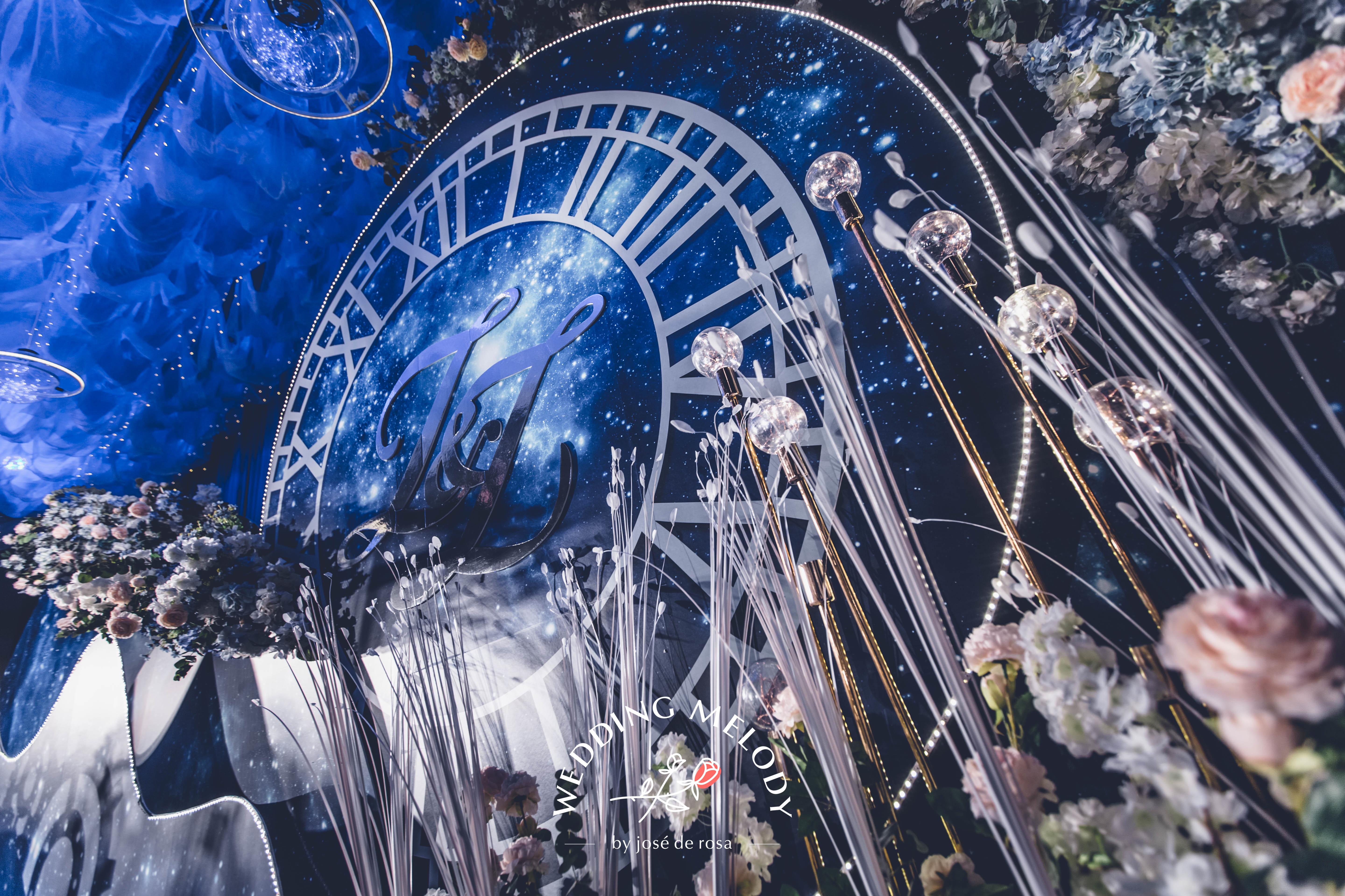 一起去看星空感受星空婚礼的魅力