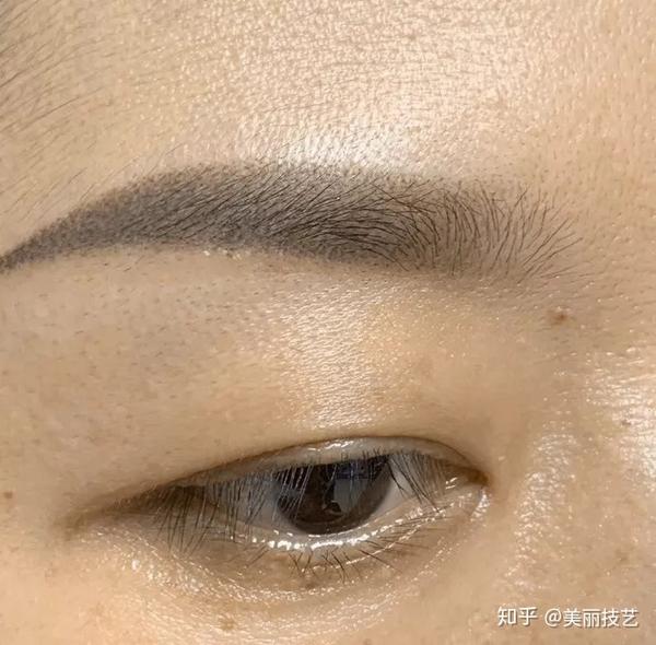 自己在家洗眉小妙招 白醋擦眉毛两天变淡 红霉素软膏让纹眉变淡