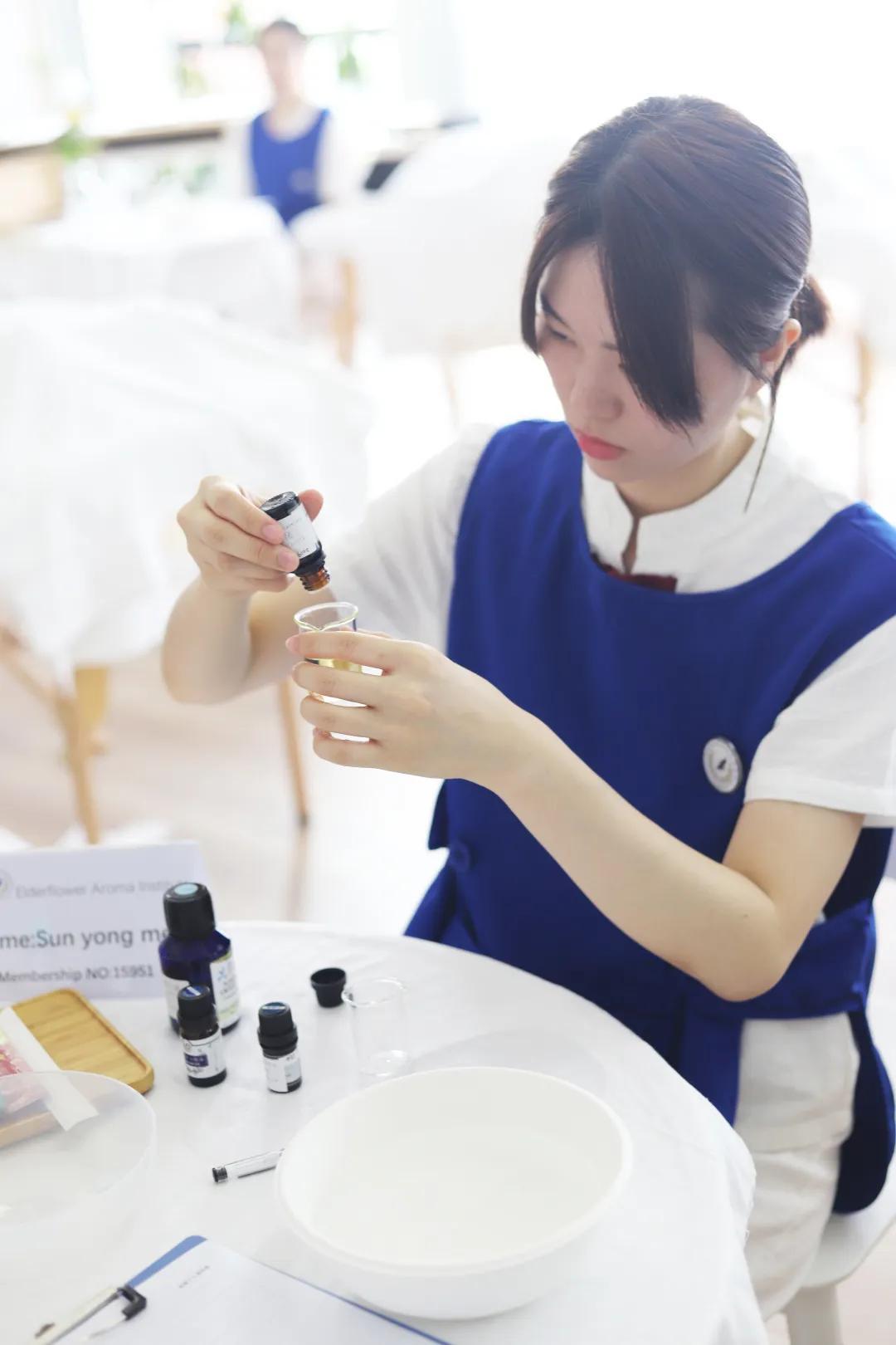 芳疗师认证那么多为什么我会选ifa