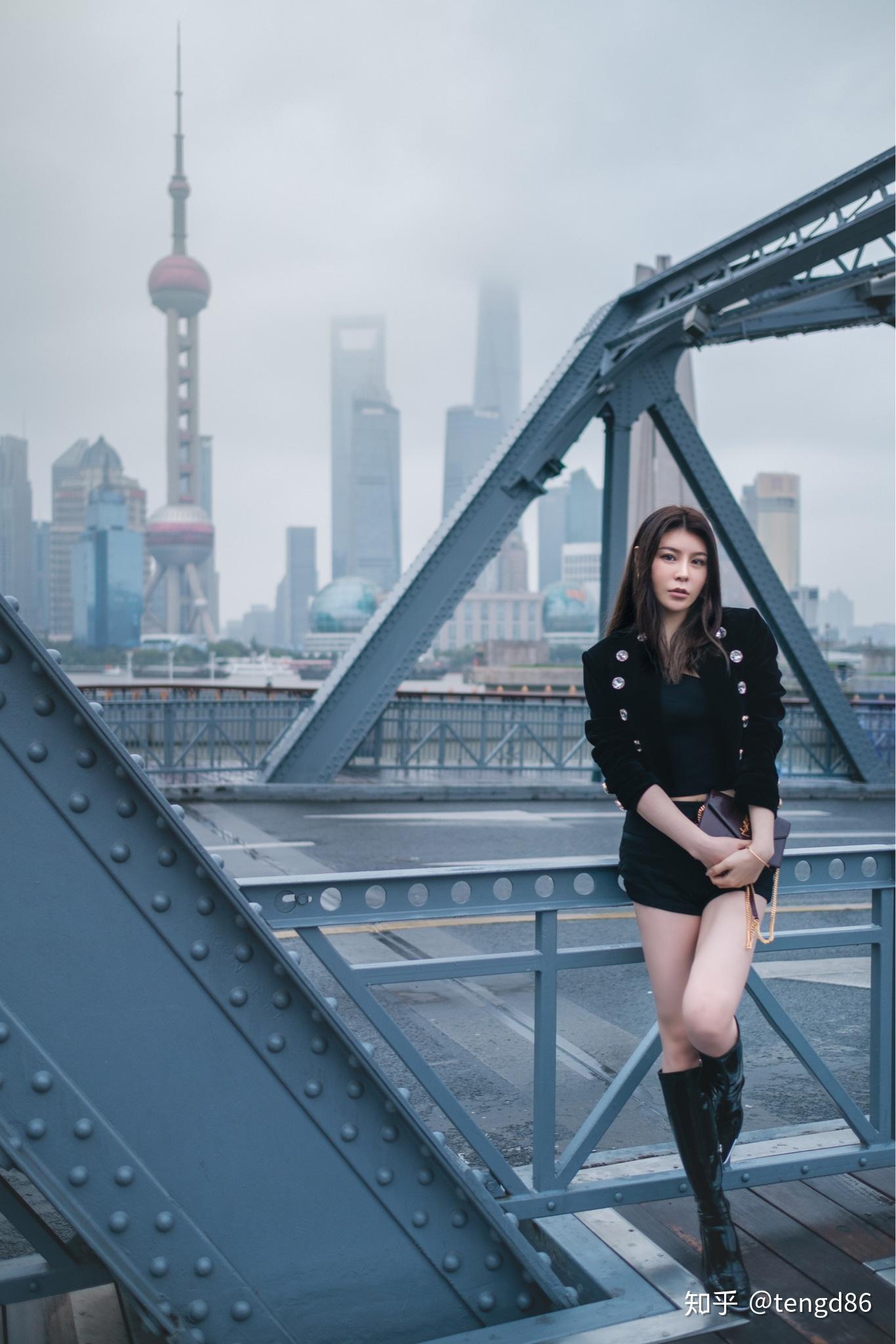 上海约拍写真外滩拍照大长腿小姐姐