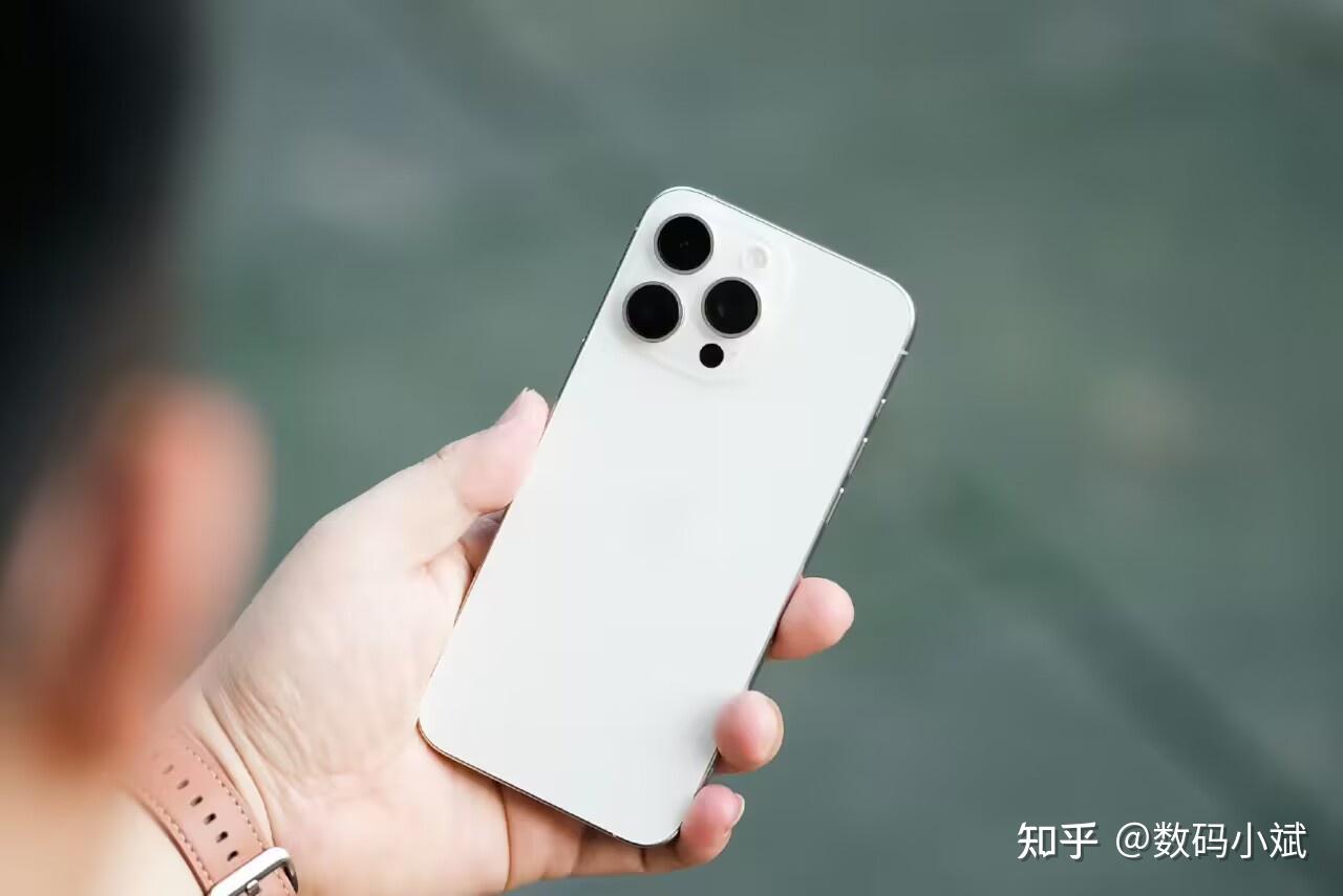 到了现在这个时候即便是存在跌价,也并非是如此之高,就目前iphone 15