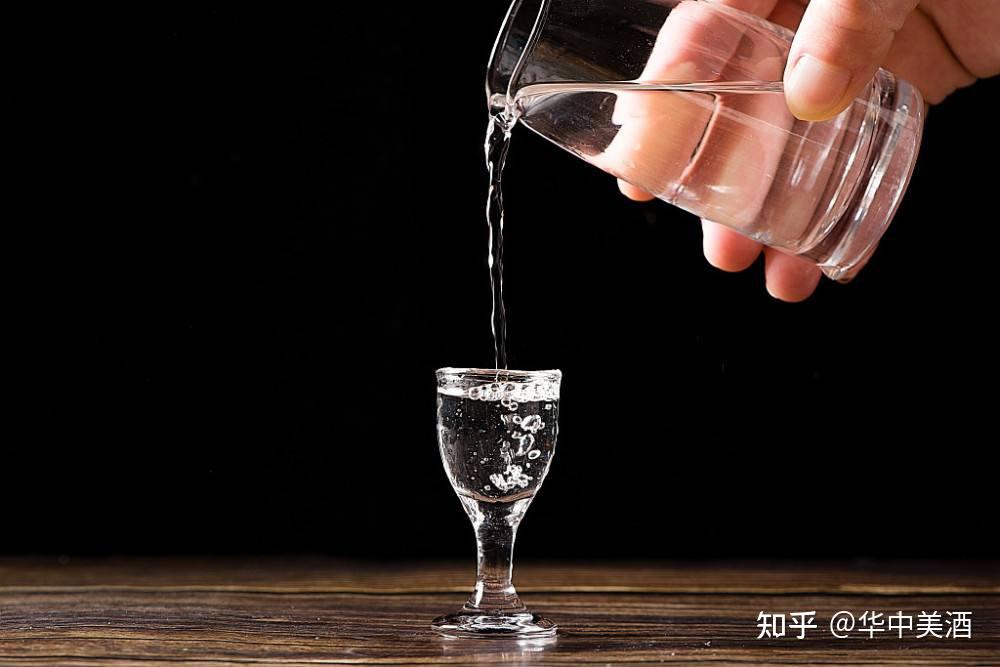 酒局中常说的三杯有什么讲究之处?必须要连喝三杯吗? - 知乎