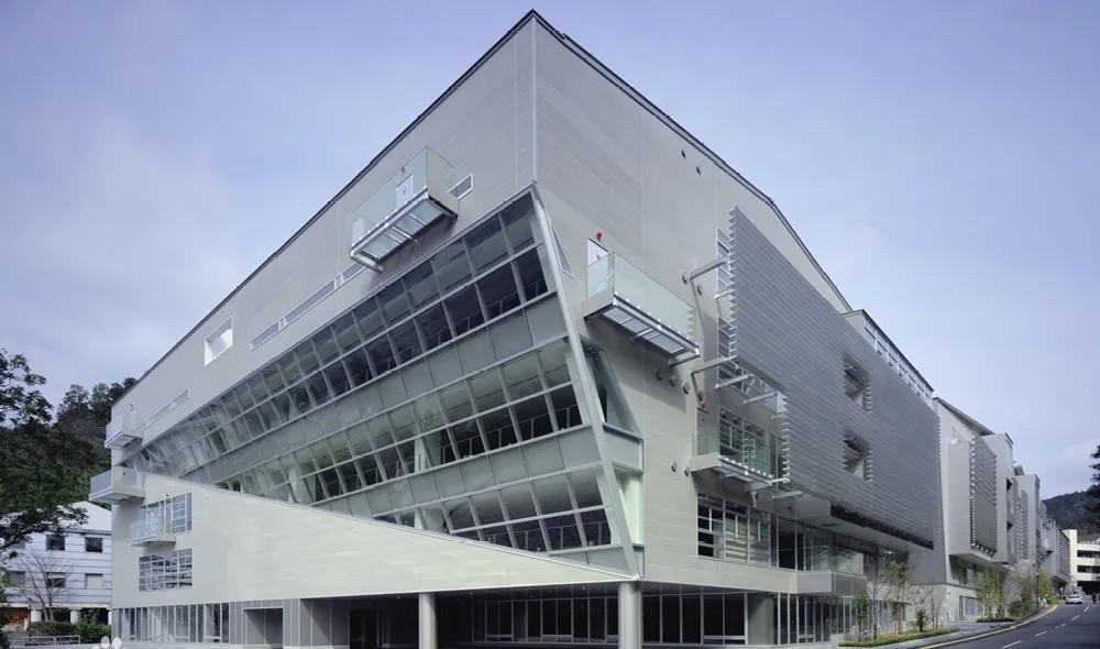 金泽美术工艺3,多摩美术大学2,京都市立艺术大学1,东京艺术大学三