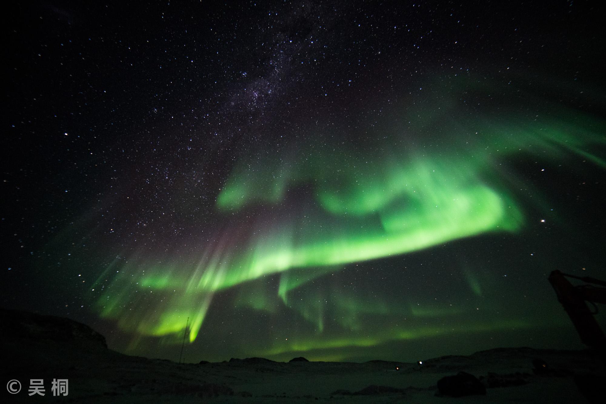 昨夜新西兰南岛极光大爆发，绝美南极光照片惊艳众人 - 澳纽网 - 中英双语资讯