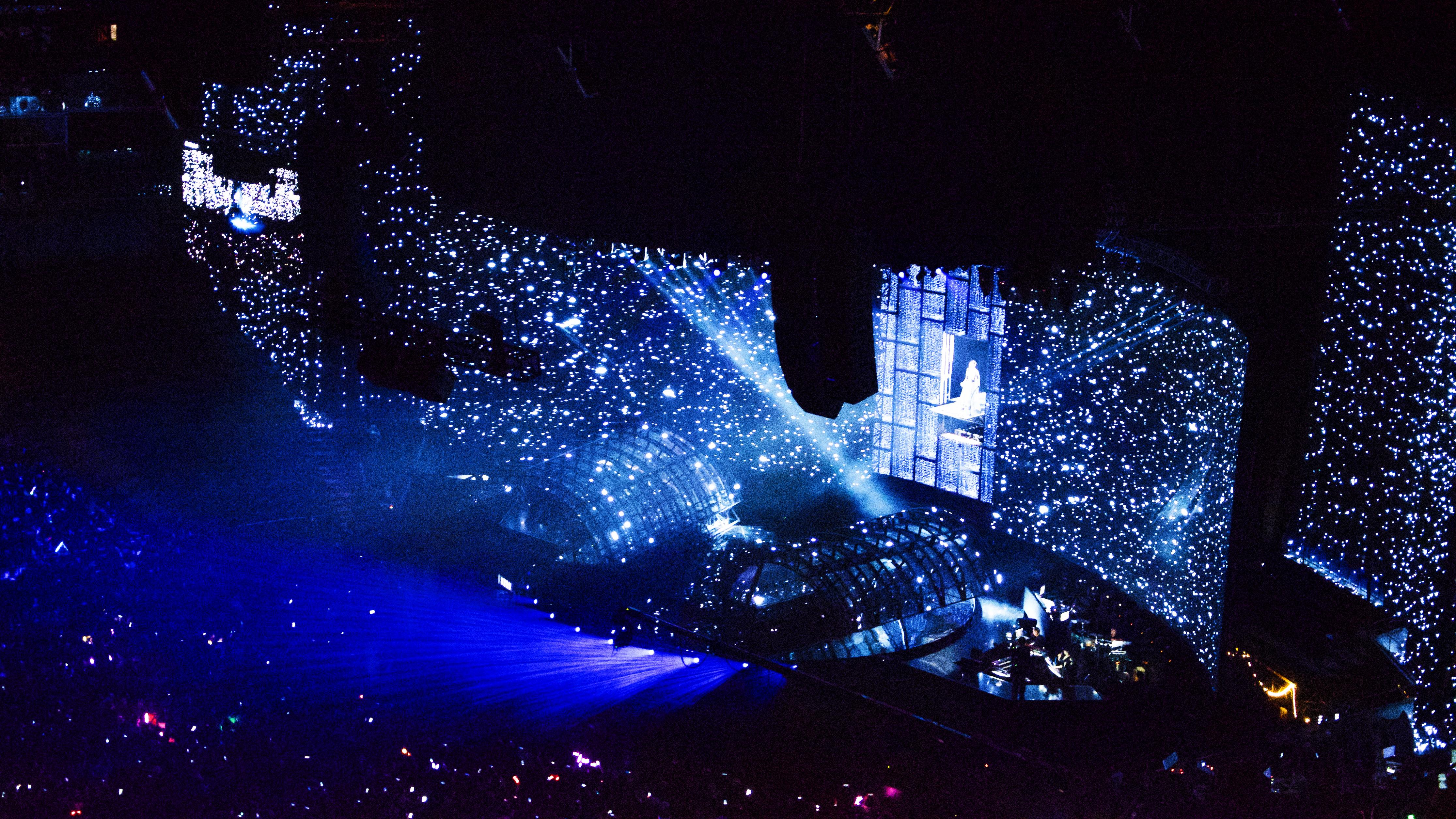 如何评价 2016 王菲「幻乐一场」演唱会?