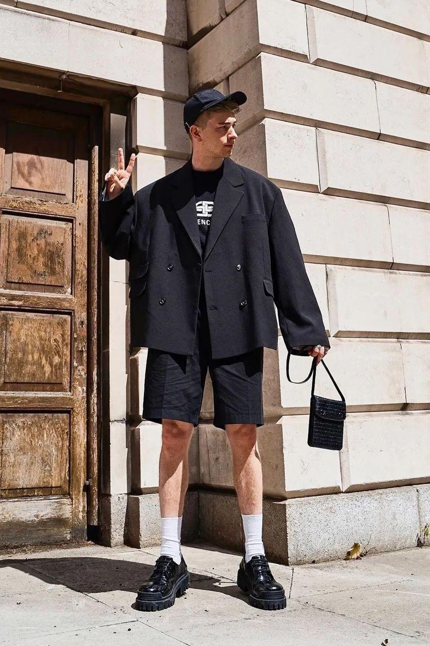 春夏潮男穿搭怎样更时髦帽子搭配是关键