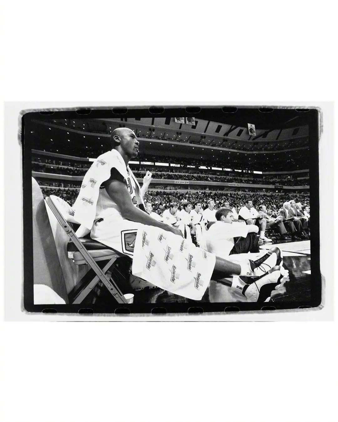 再次拯救nba的神丨乔丹高清黑白壁纸赏析