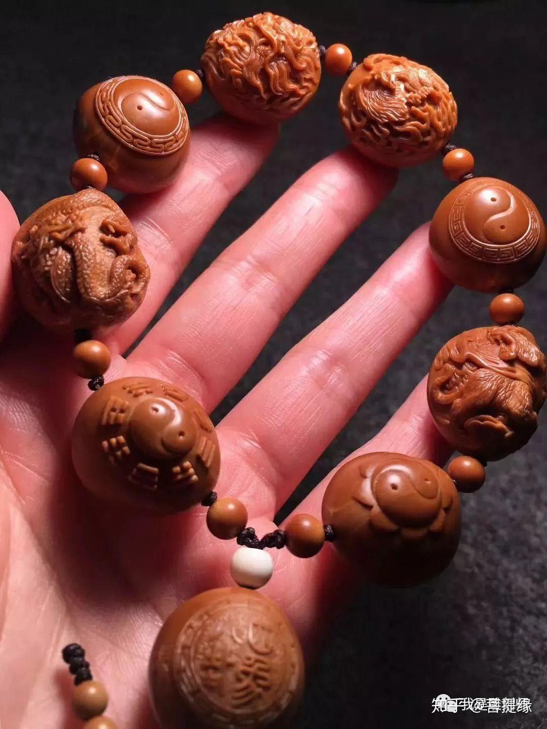 我是雕刻师苏工名家冯伟大师本工四象八卦核雕手串