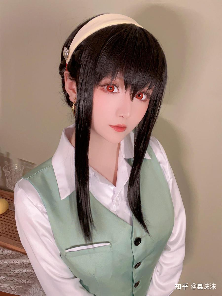 星之迟迟写真合集cos图片:约尔 OL制服 - 知乎