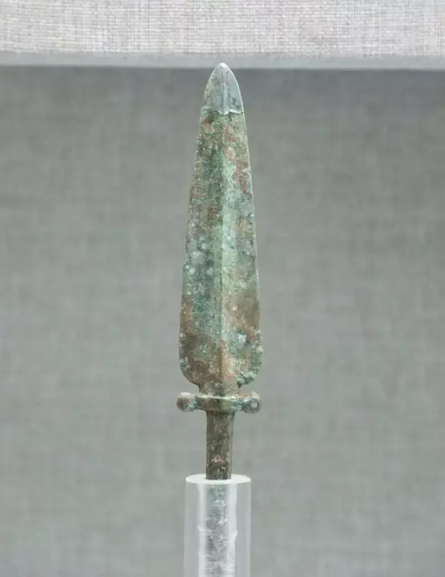 古代高帅富才用得起的兵器商代青铜矛