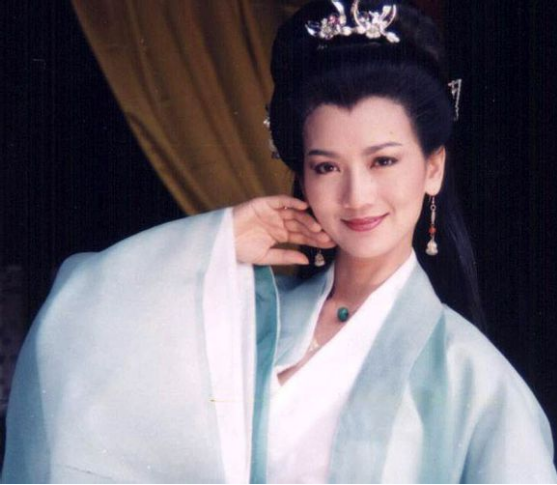 怎样评价赵文卓何润东主演的电视剧《风云》?