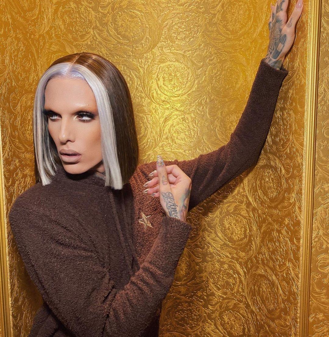 j姐的逆袭人生她是如何从一个穷小子变成壕无人性美妆博主的