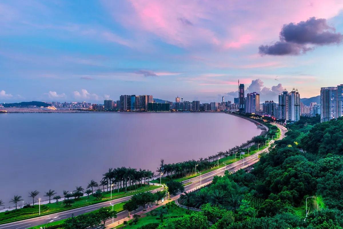 定了港珠澳大桥2018年1月1日将正式通车