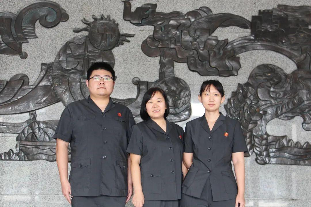 北京法官故事王莹巾帼扫黑恶柔肩挑重担