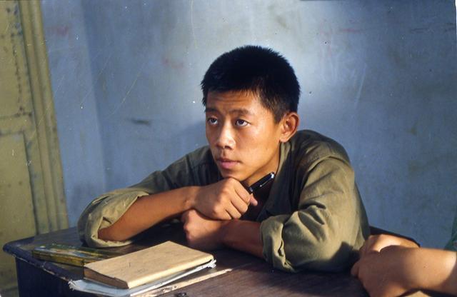 阳光灿烂的日子青春是座回不去的围城那里满是幻想和欲望