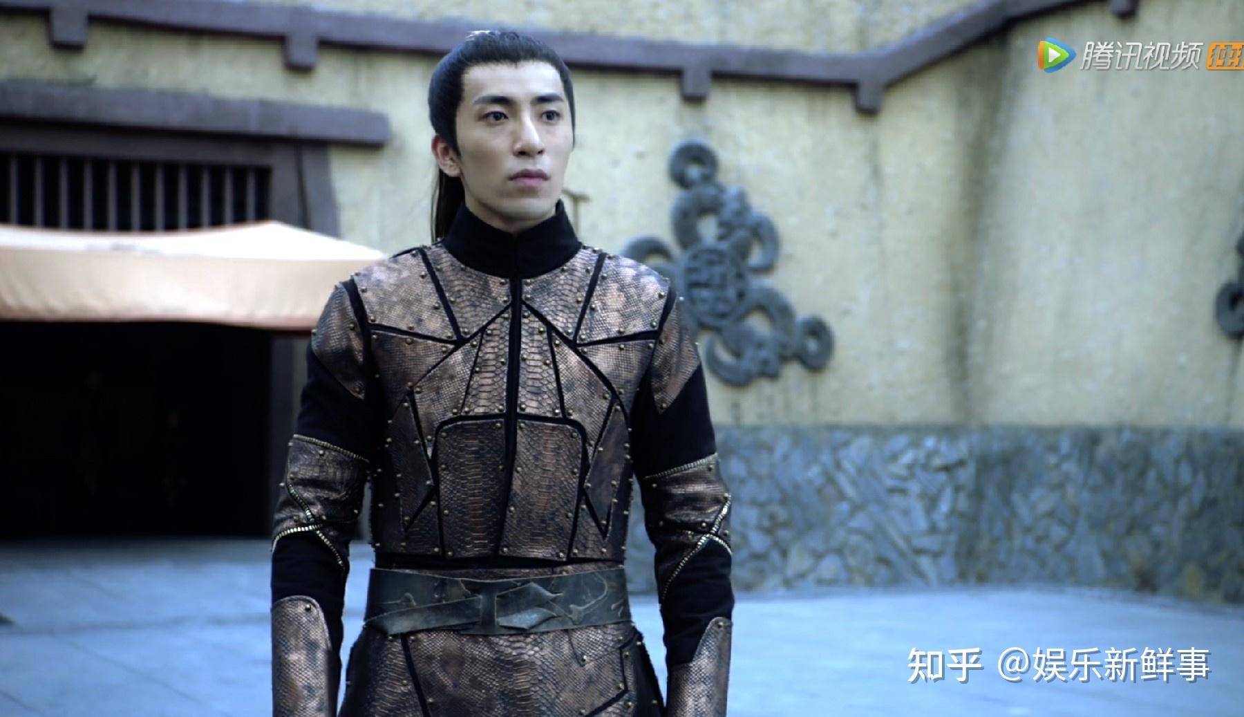 斗罗大陆于安饰大力猩王武魂泰隆携爷爷泰坦杀唐三