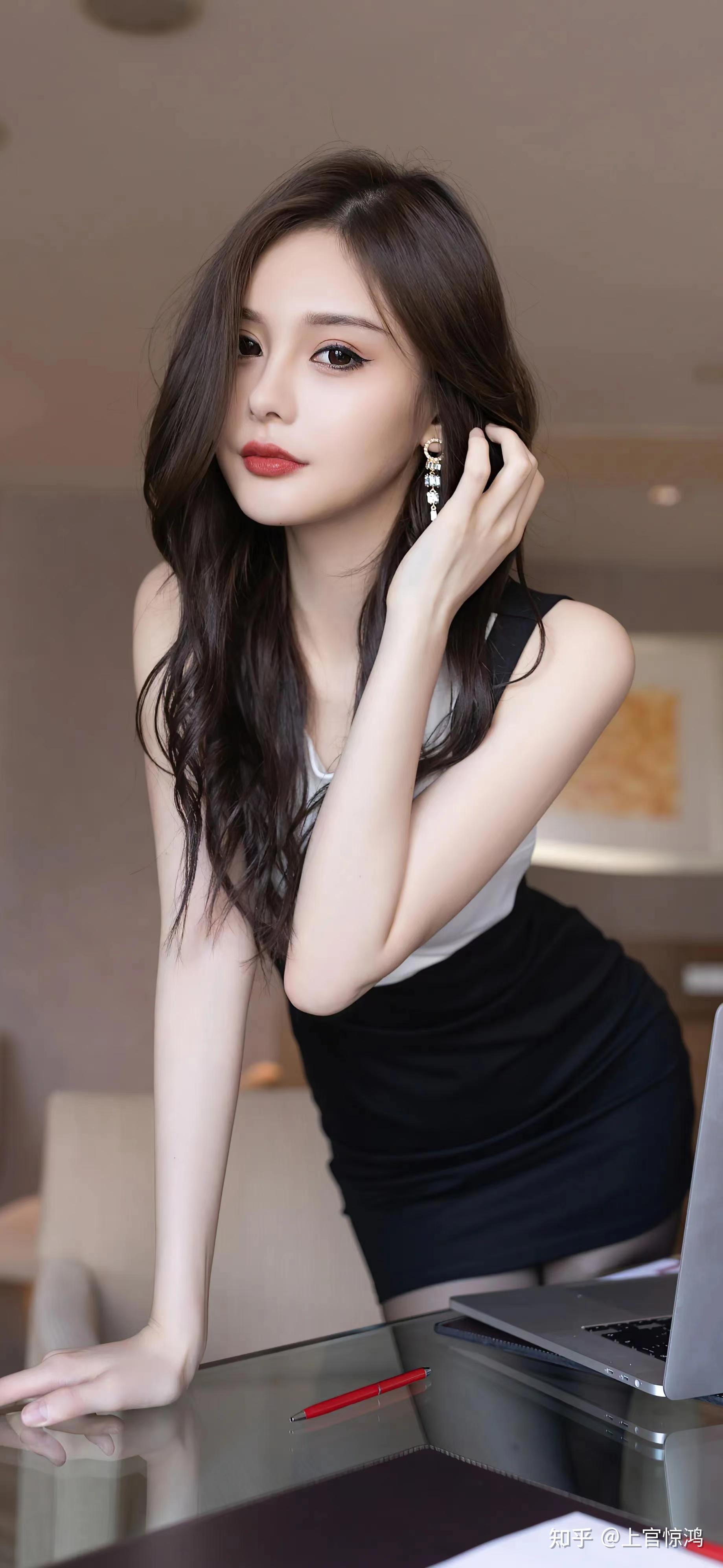 有没有一眼心动超漂亮的美女壁纸合集?