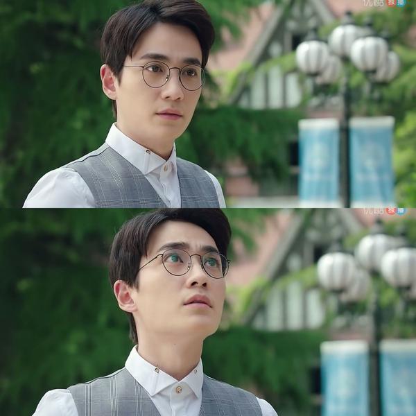 第一集就被这个一眼万年的眼神圈粉! 惊鸿一瞥,乱我心曲!