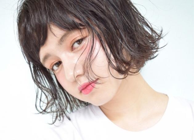 看日本妹纸怎样hold住狗啃式刘海