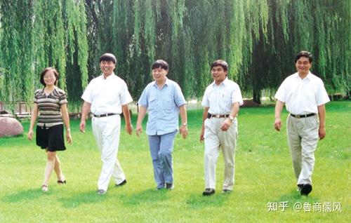 与四川刘永好兄弟相似重庆4兄弟曾名震一时后落魄到众筹治病