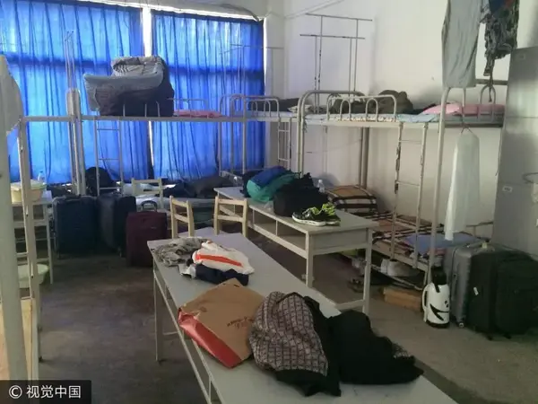 马加爵所在宿舍楼已经恢复平静,但"317寝室"仍让人望而却步 / 视觉