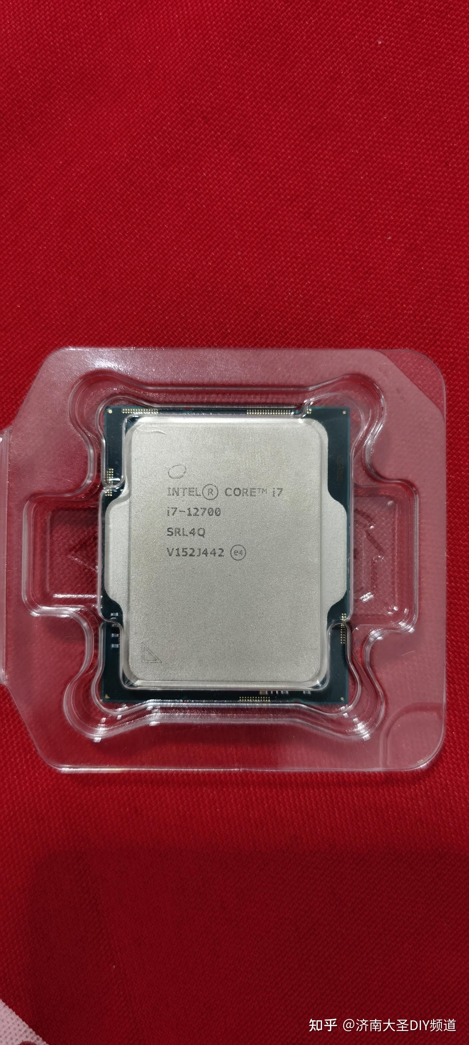 低预算的运算电脑:i7-12700 rx6500xt