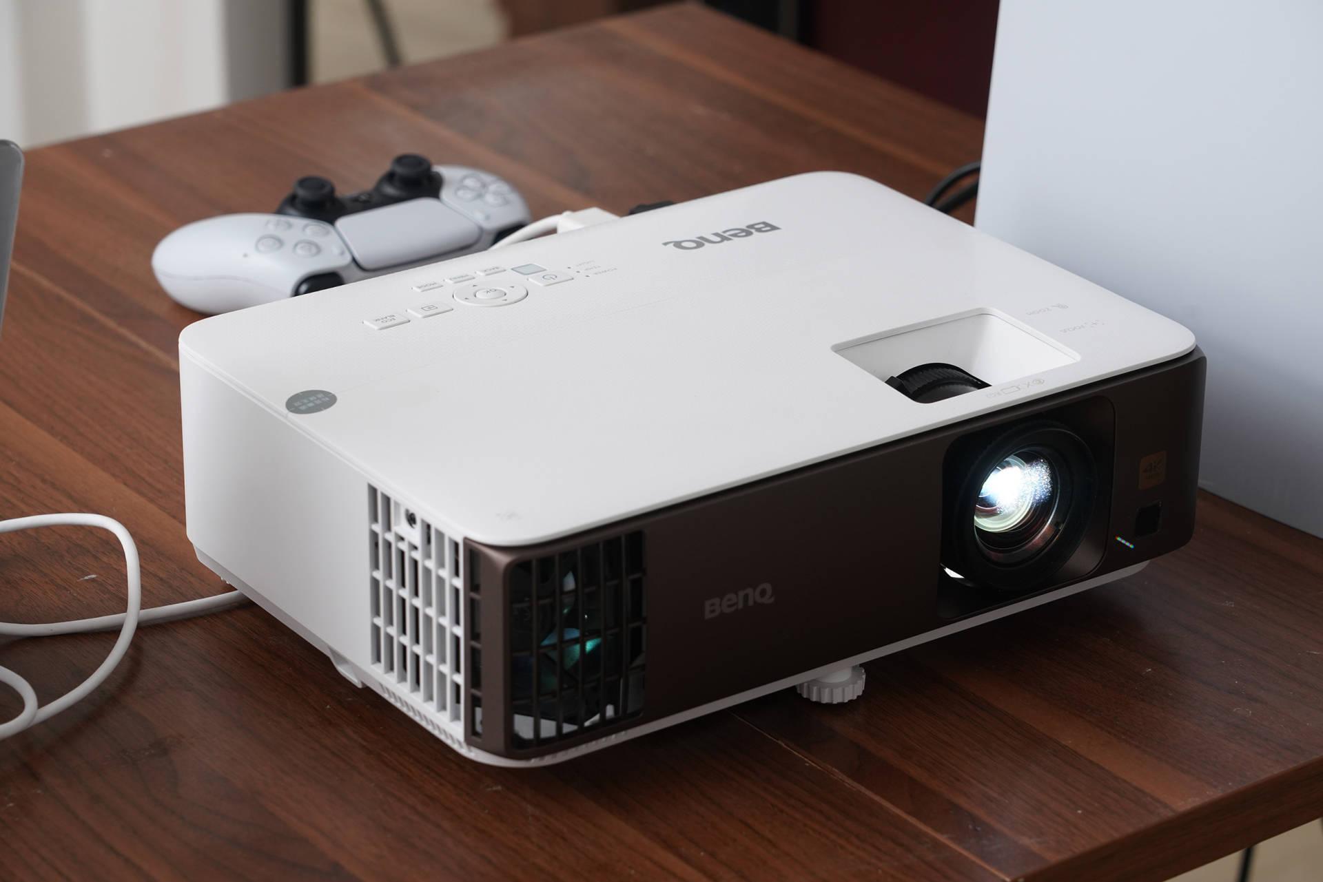 细节满分大屏观影刷剧玩游戏的最佳拍档明基w18004k投影仪使用评测