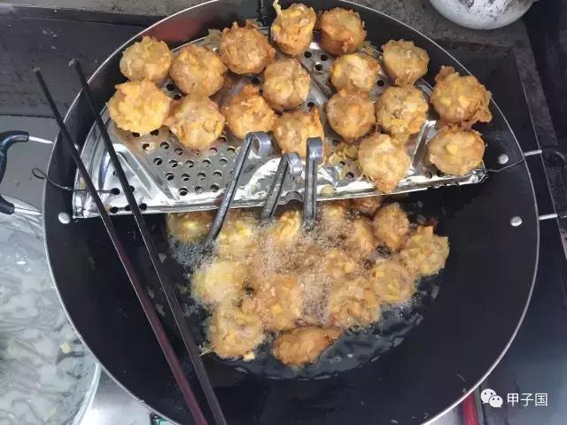 汕尾 甲子有一种特色小吃 . "芋粿"