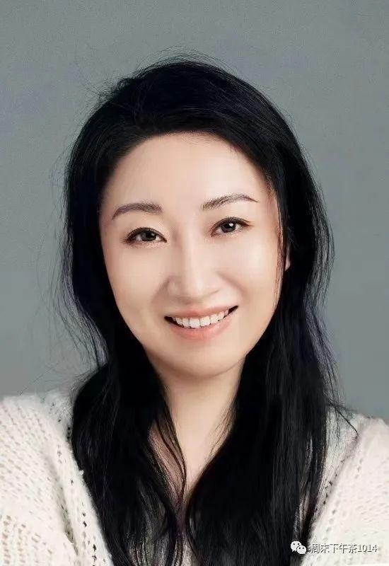 荣程小百花越剧团 花旦演员 王绚,在《文成公主》中饰演文成公主攻王