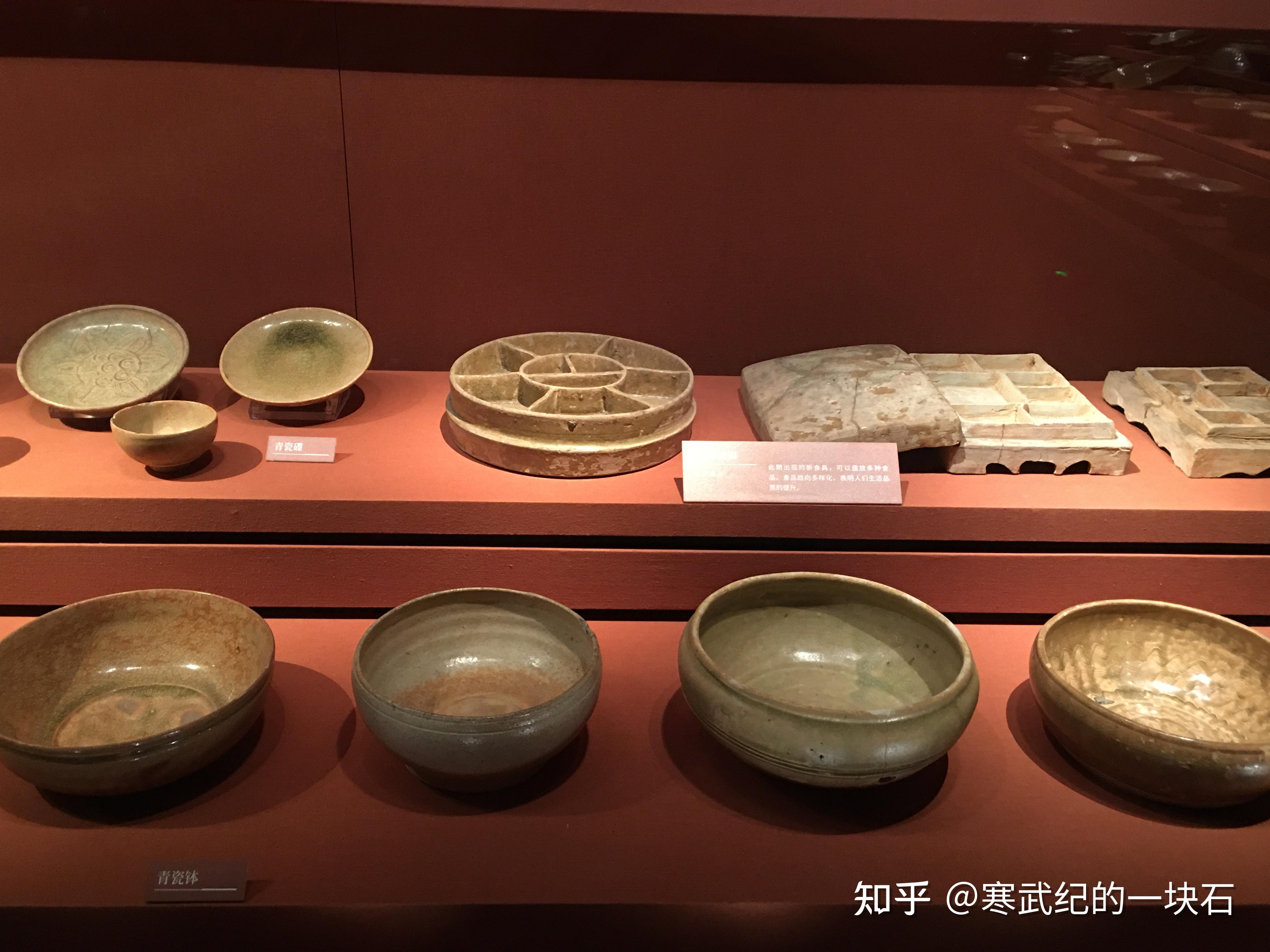 古代精美的食物用具,用现在的审美和情调也是一个羡慕的高度