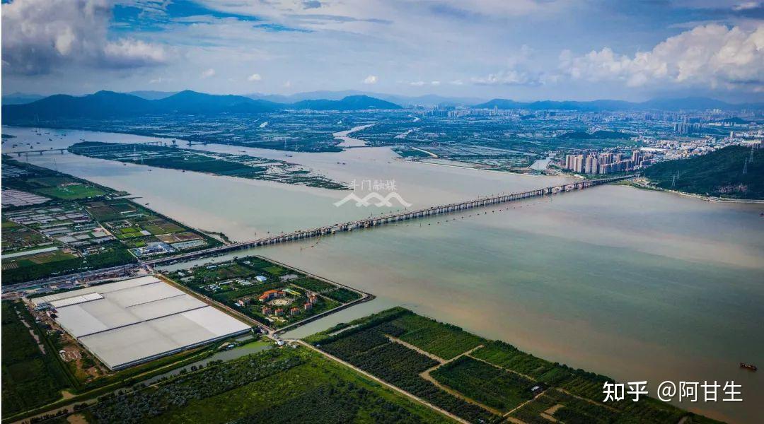 新鲜出炉的《政府工作报告》重点提到,斗门将加快珠海中心站鹤洲高铁