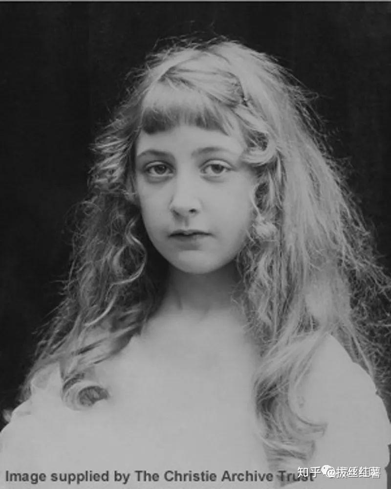 "推理女王"阿加莎·克里斯蒂与《大侦探波罗》 - 知乎