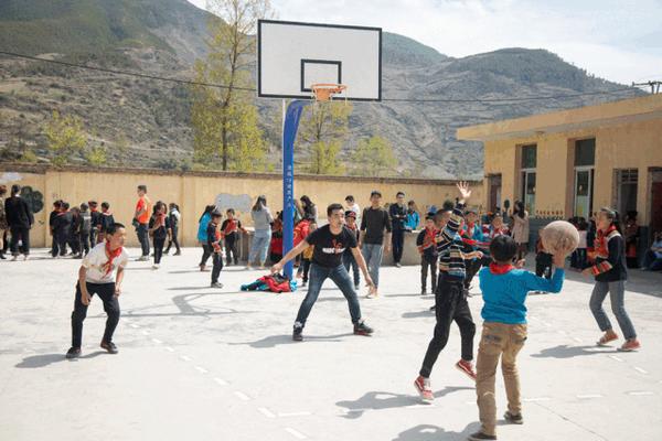 最美身影 | 回访兰希黎爱心小学 - 知乎